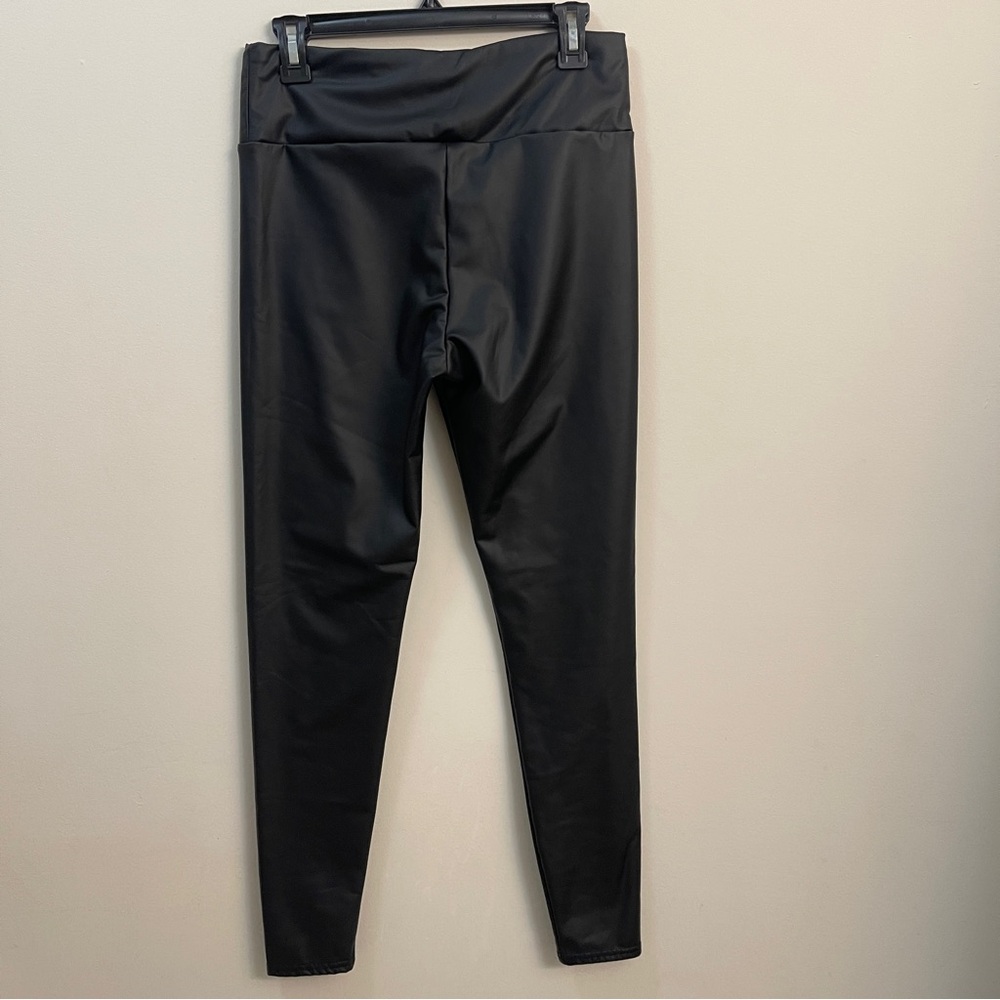 Black Faux leather legging/pants in size large - Picture 2 of 7